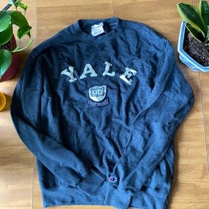 Brand: “Champion” Size: Medium